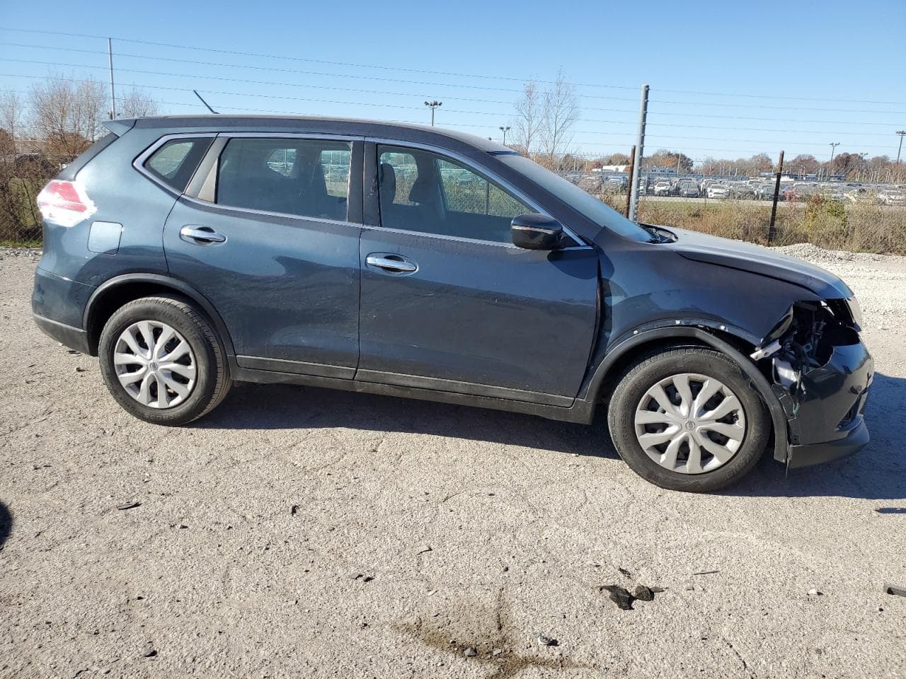 2014 Nissan Rogue S - foto 4
