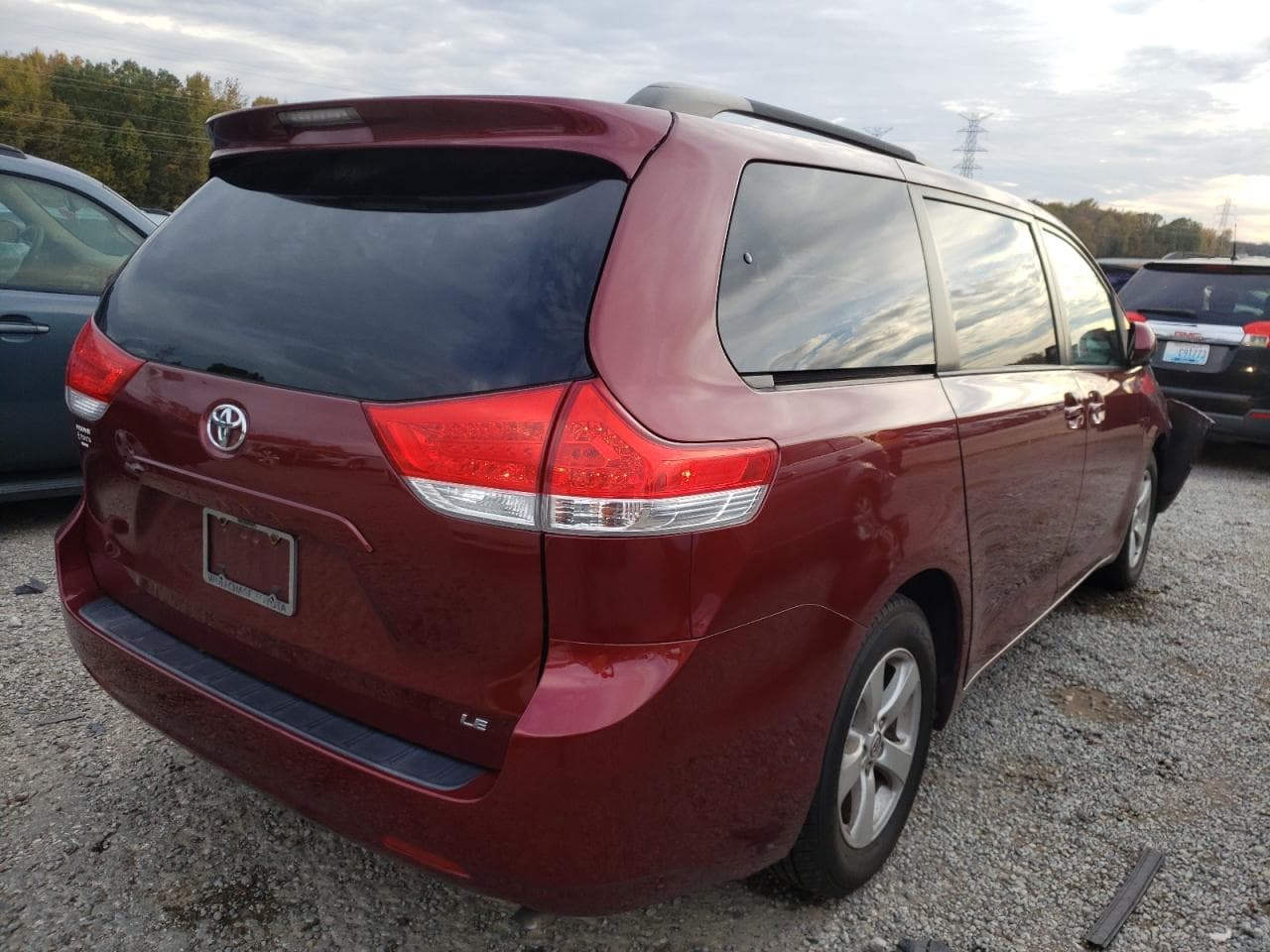 2013 Toyota Sienna Le - foto 3