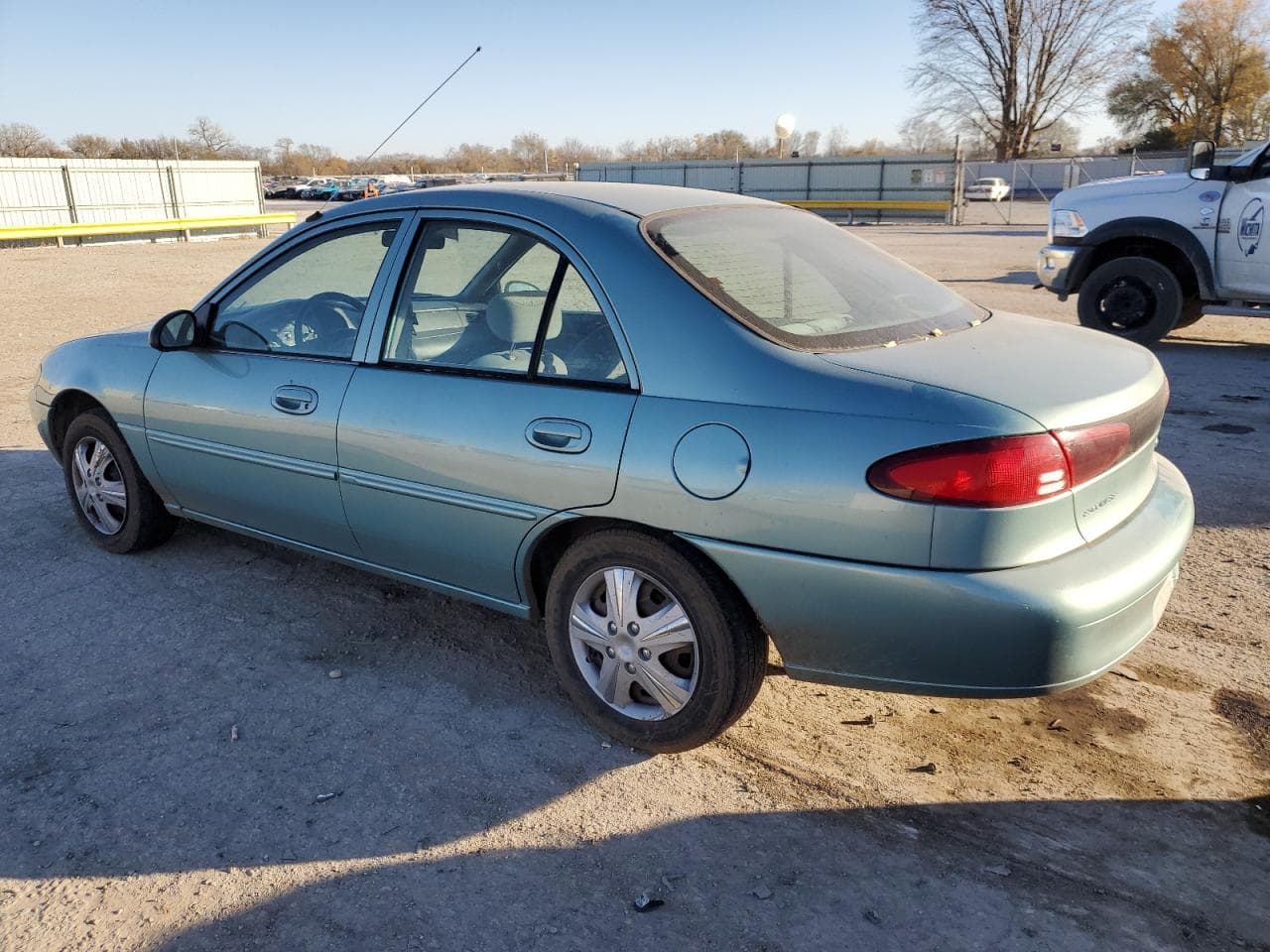 1999 Ford Escort Se - foto 2