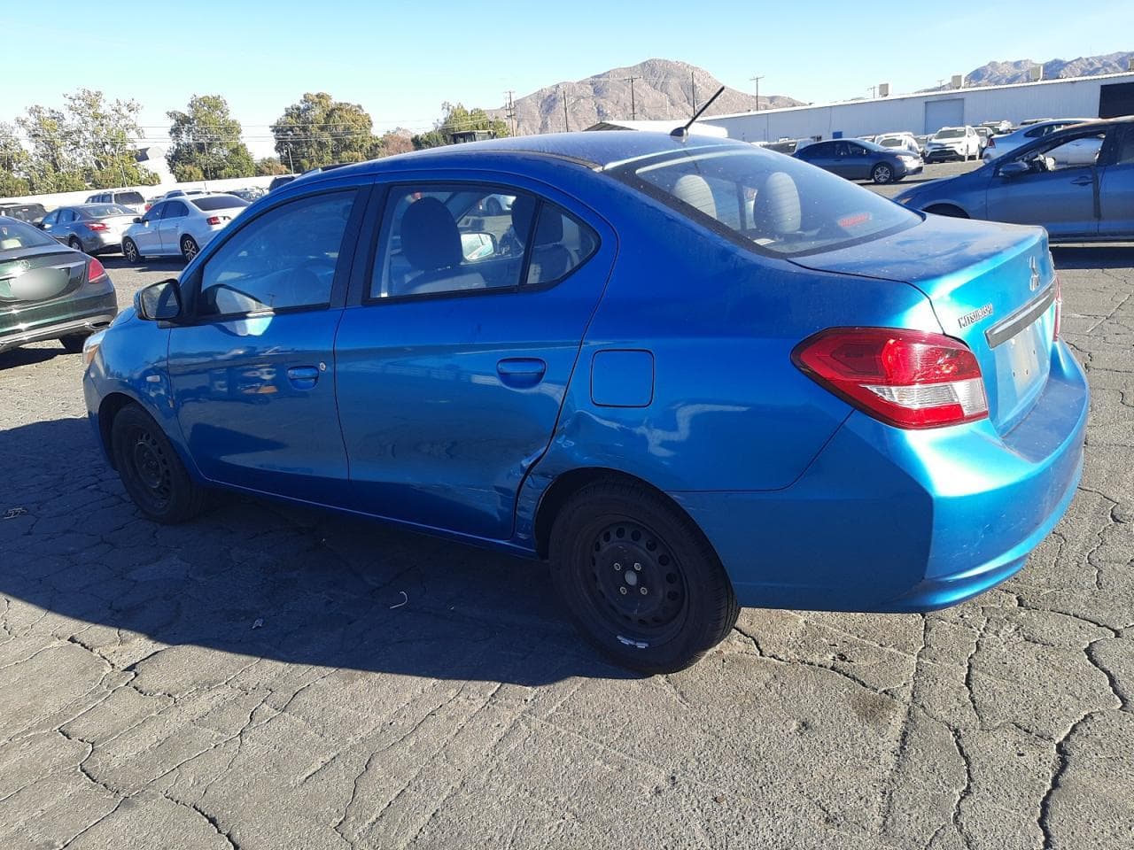 2017 Mitsubishi Mirage G4 Es - foto 2