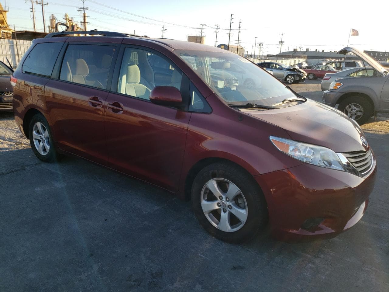 2014 Toyota Sienna Le - foto 4