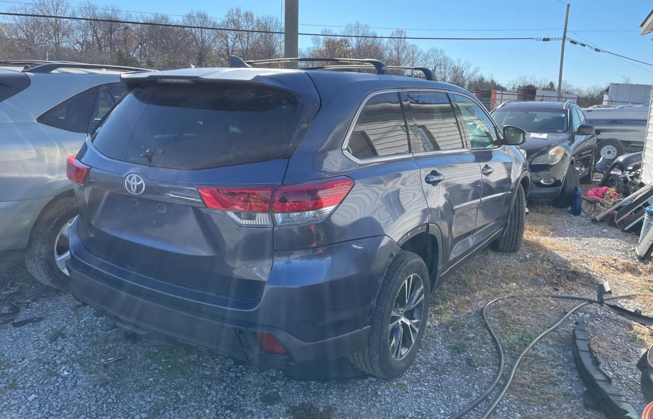 2018 Toyota Highlander Le - foto 4