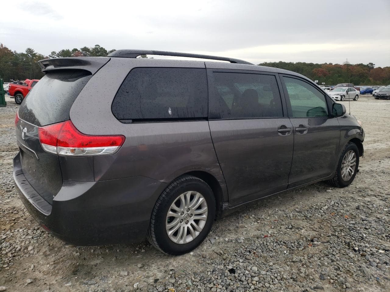 2013 Toyota Sienna Xle - foto 3