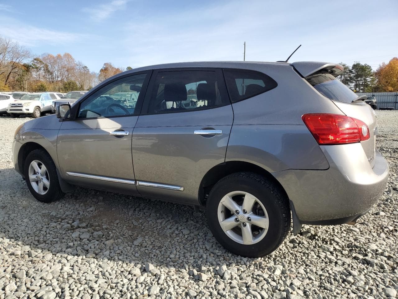 2013 Nissan Rogue S - foto 2
