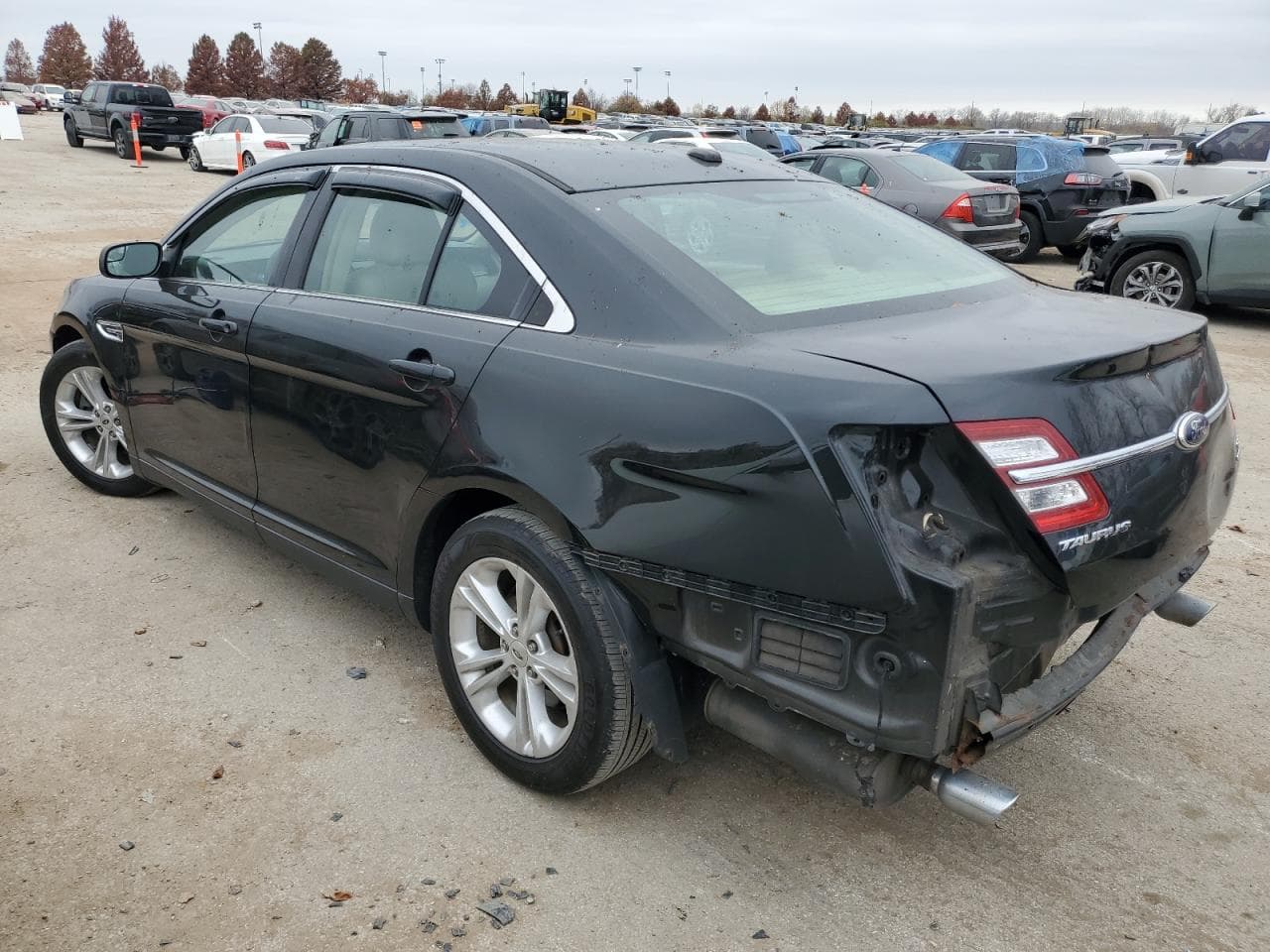 2013 Ford Taurus Sel - foto 2