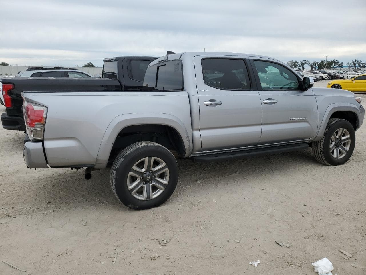 2018 Toyota Tacoma Limited - foto 3