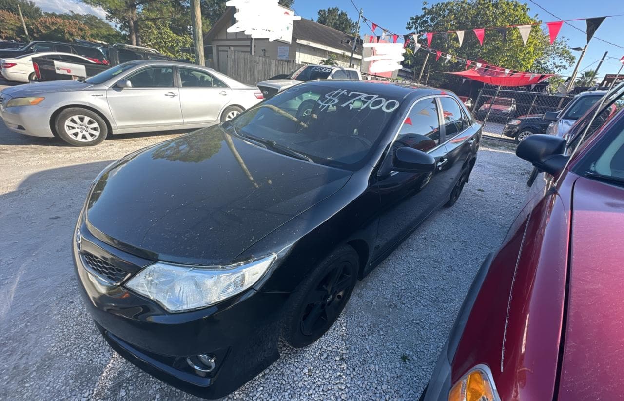 2013 Toyota Camry L - foto 2