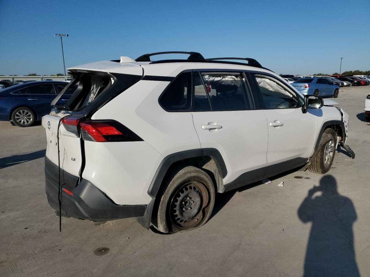 2019 Toyota Rav4 Le - foto 3