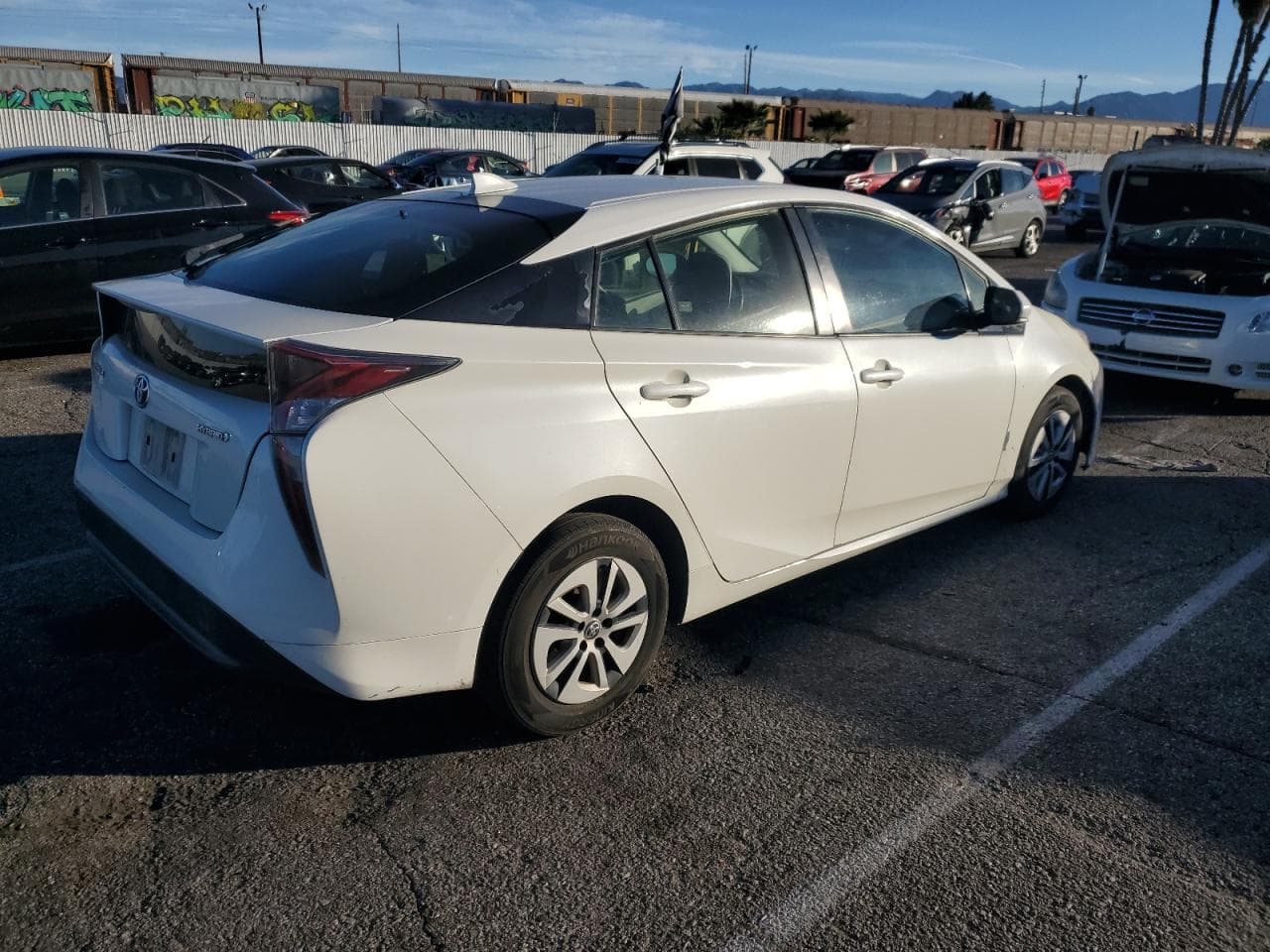 2016 Toyota Prius Three - foto 3