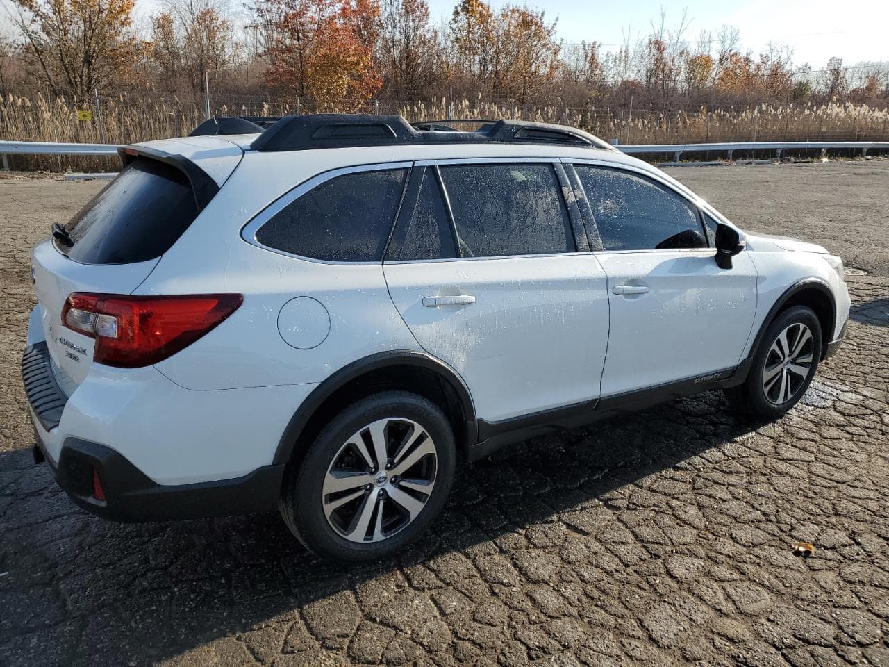 2018 Subaru Outback 3.6R Limited - foto 3