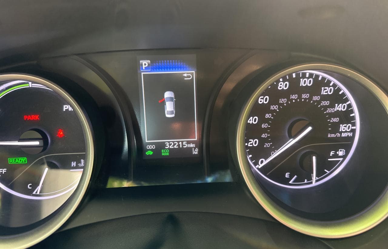2021 Toyota Camry Hybrid Le - foto 2
