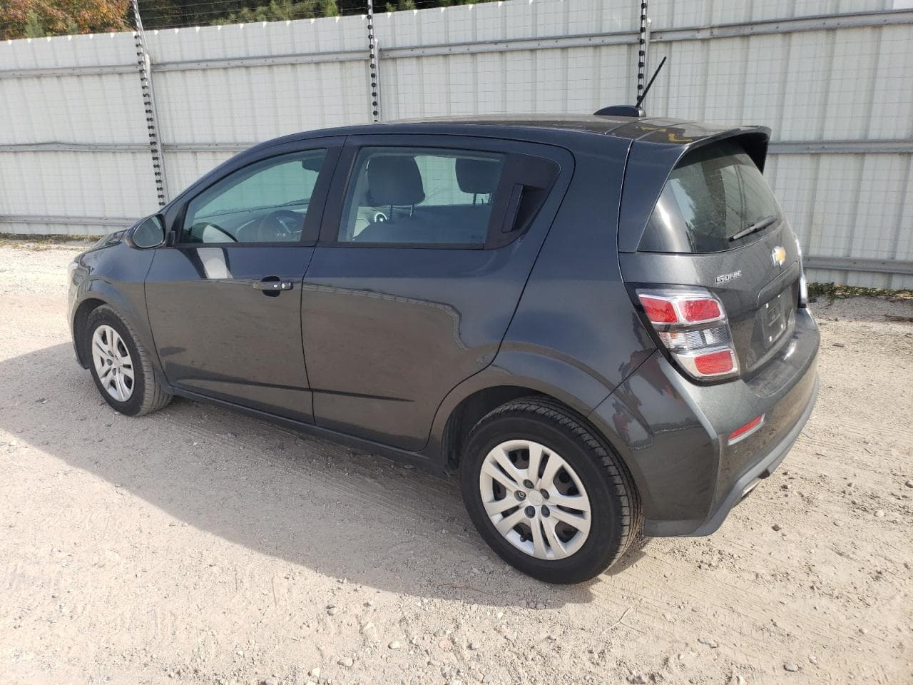 2020 Chevrolet Sonic - foto 3