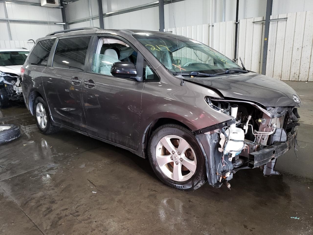 2013 Toyota Sienna Le - foto 3