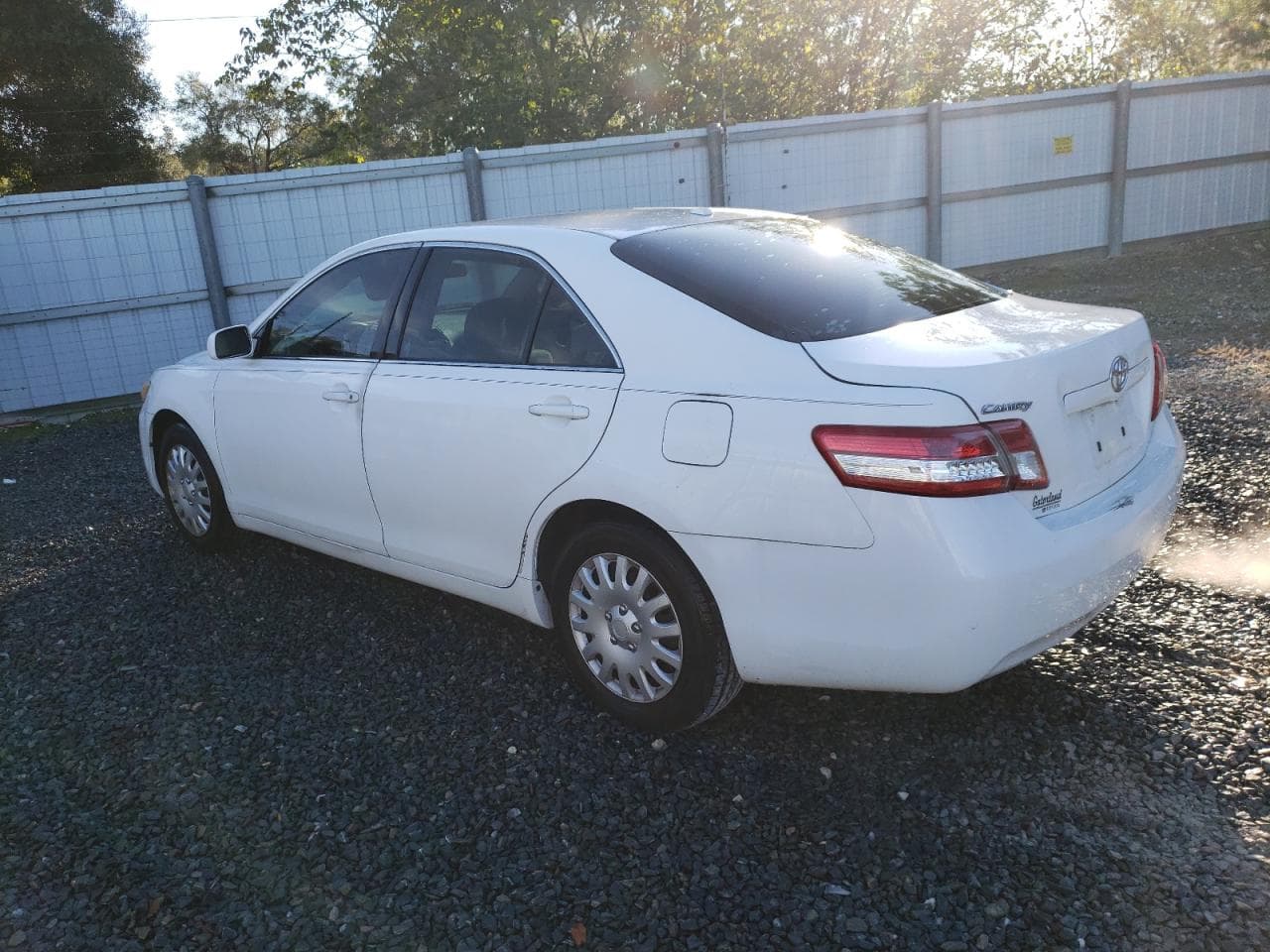 2011 Toyota Camry Base - foto 2