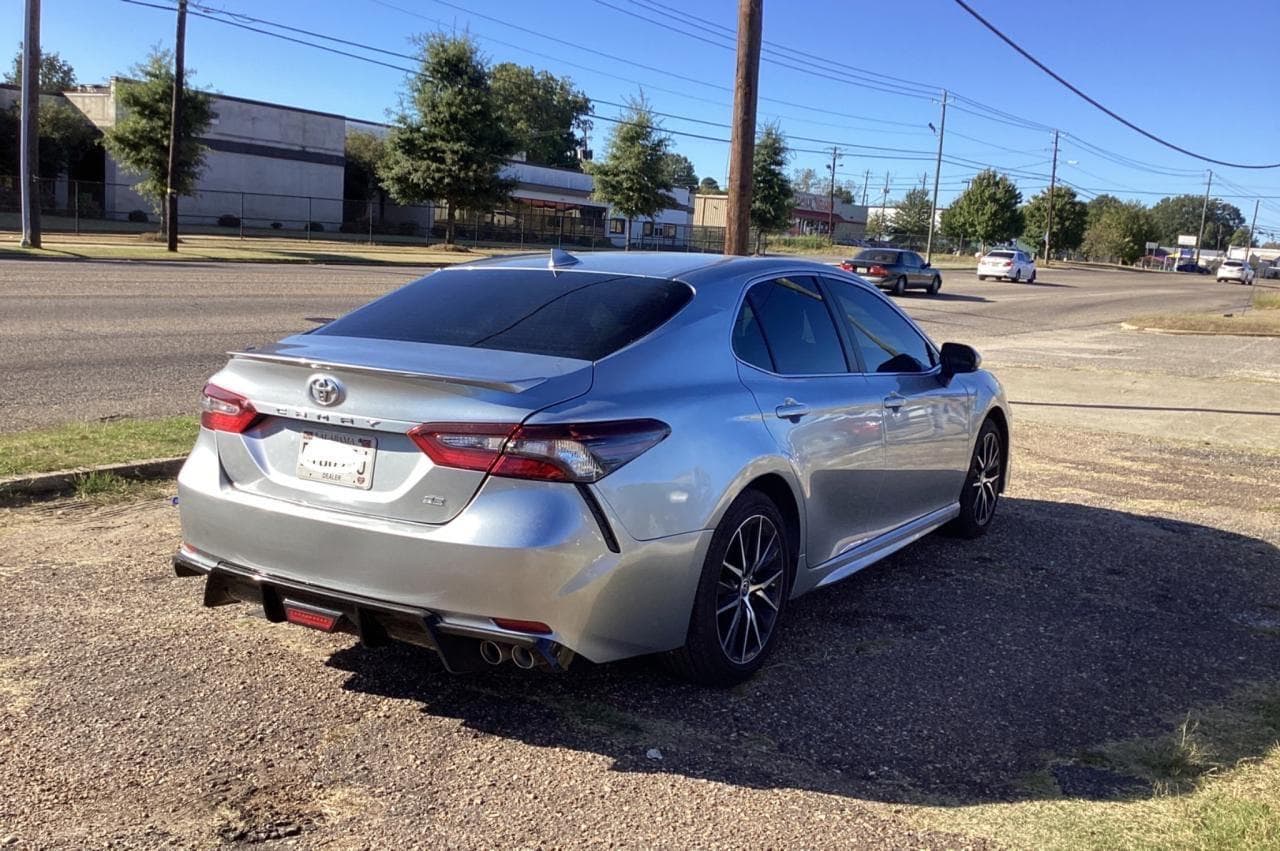 2021 Toyota Camry Se - foto 4