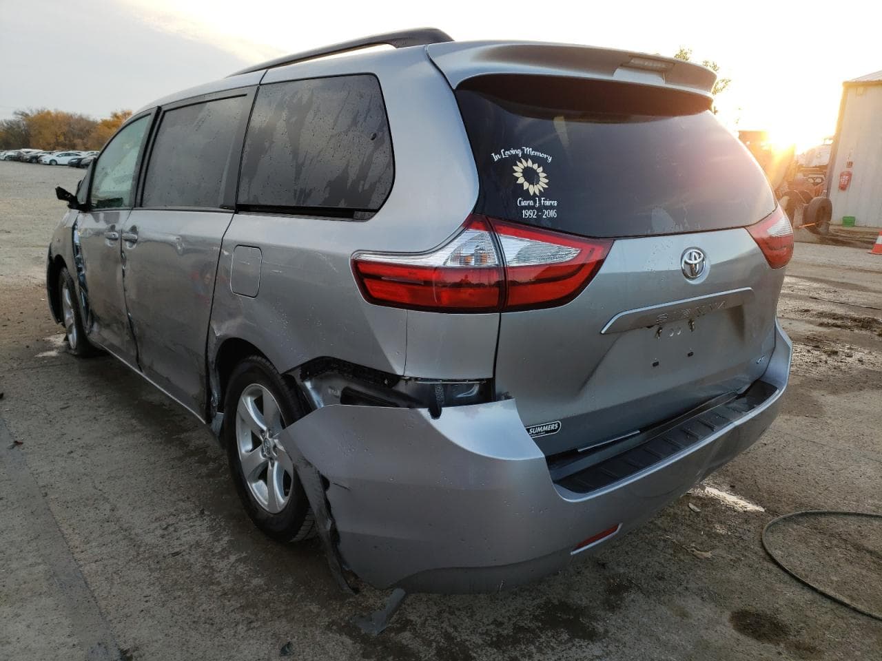 2016 Toyota Sienna Le - foto 2