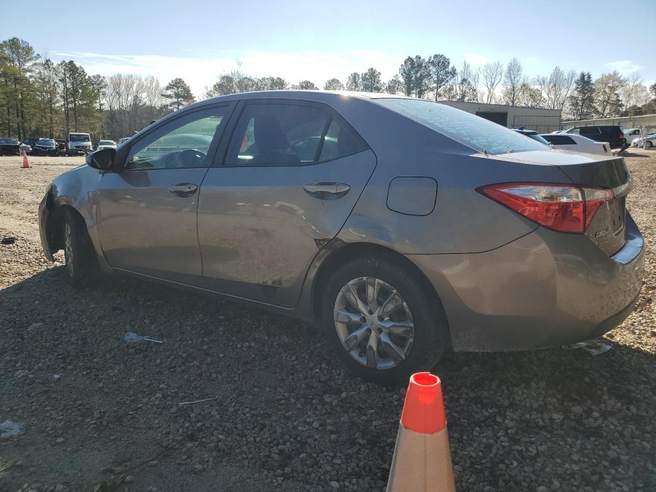 2015 Toyota Corolla L - foto 2