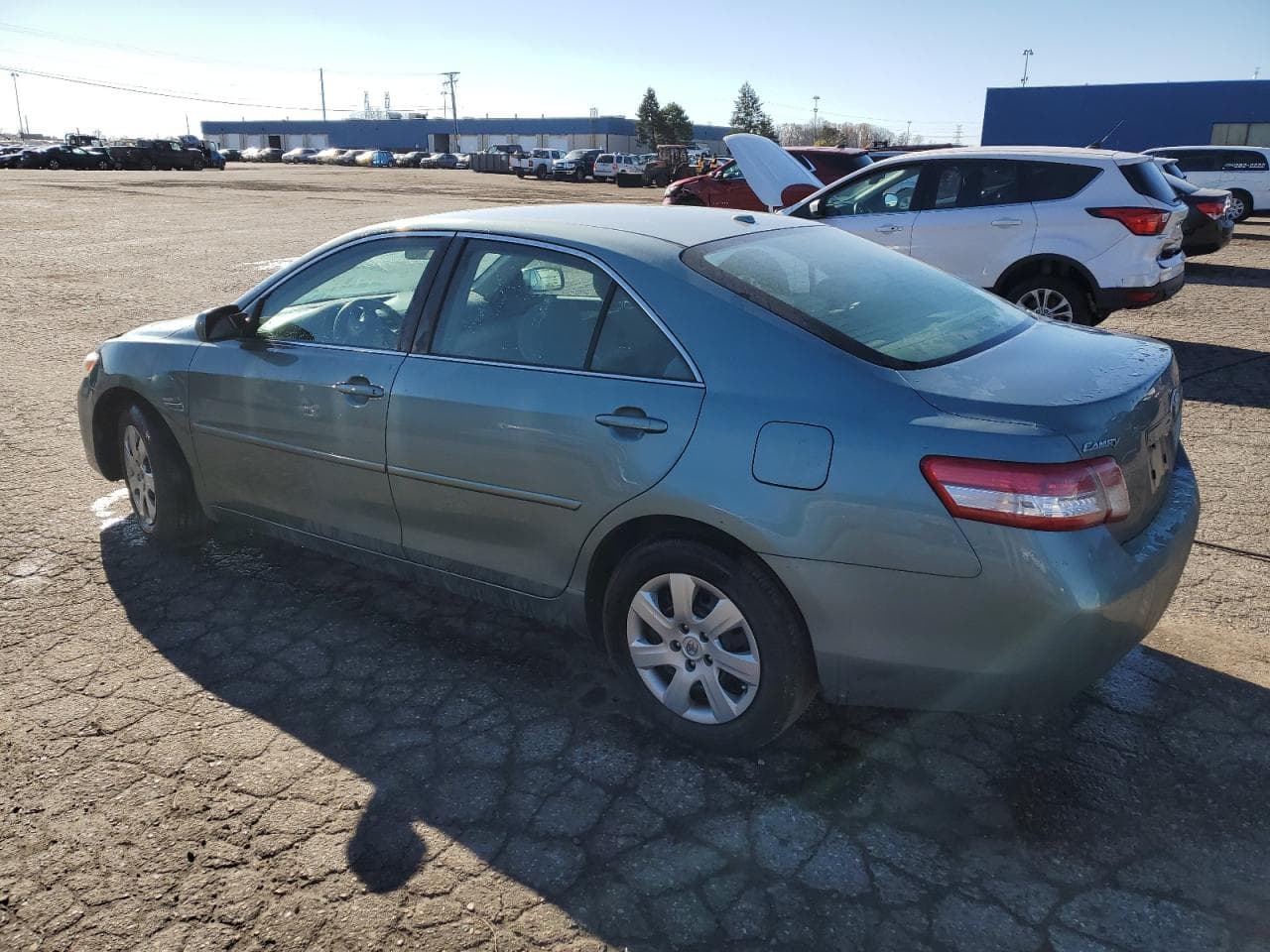 2010 Toyota Camry Le - foto 2