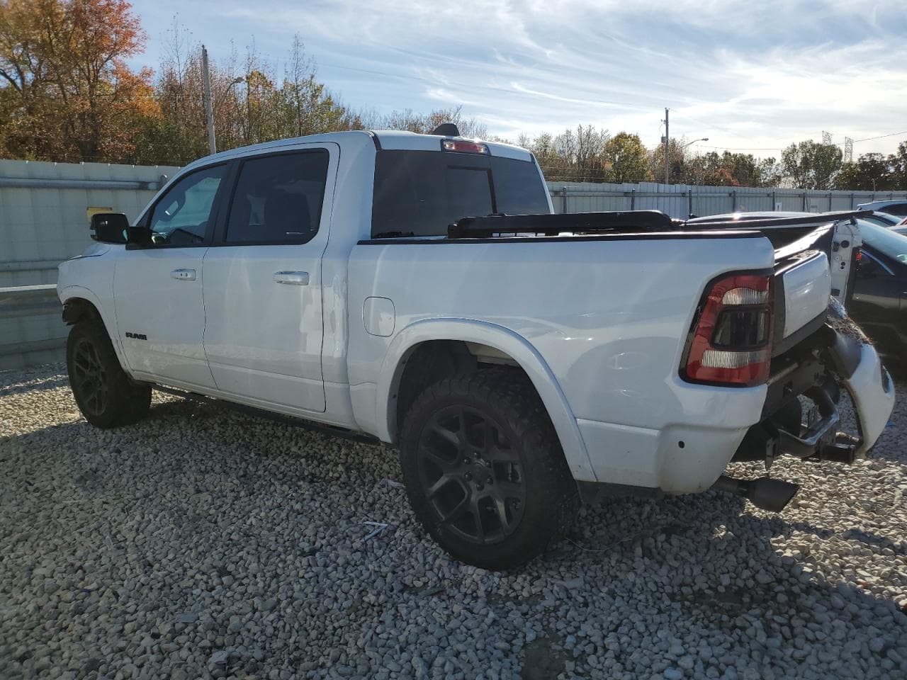 2022 Ram 1500 Laramie - foto 2