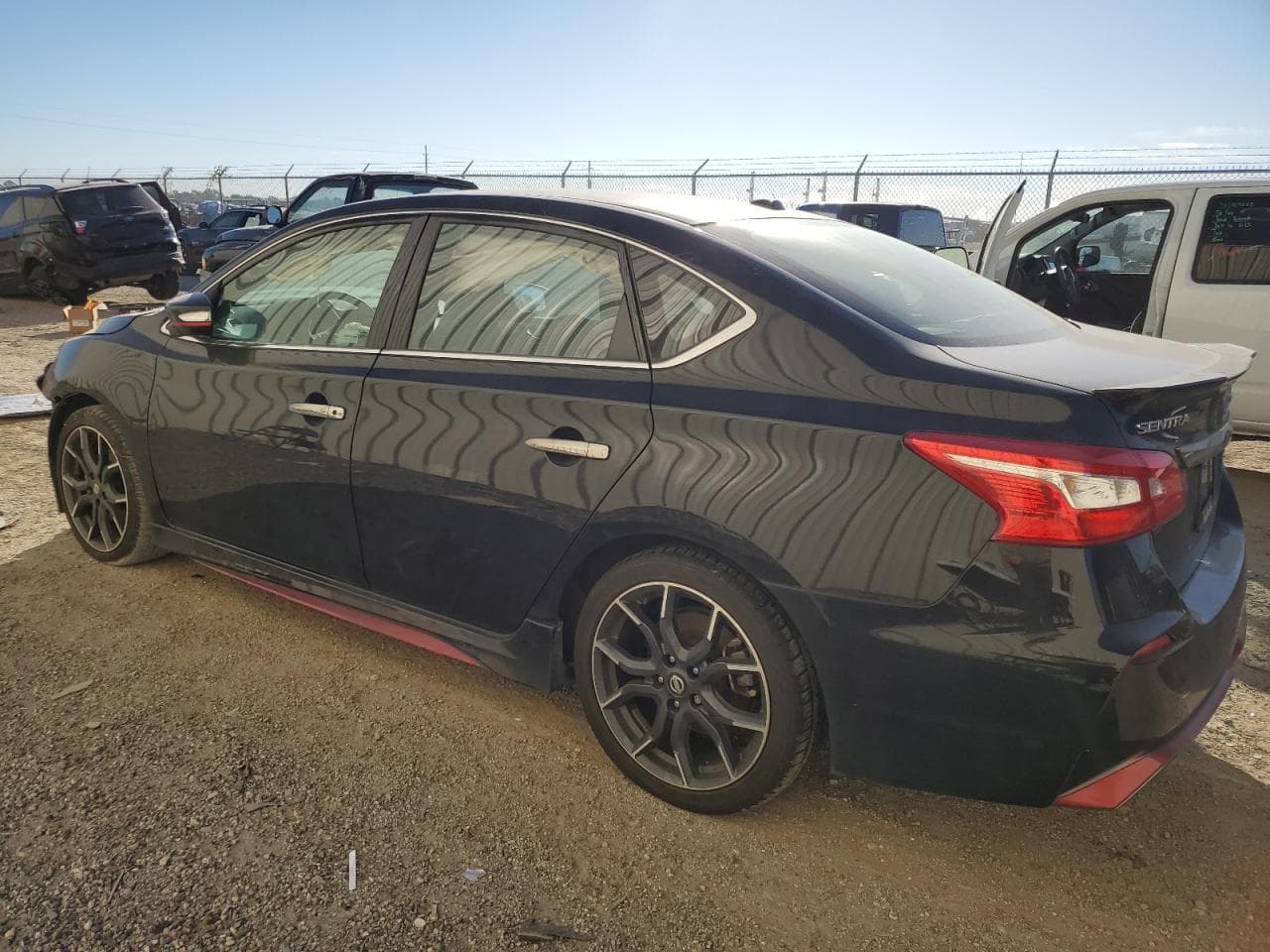 2018 Nissan Sentra Nismo - foto 2