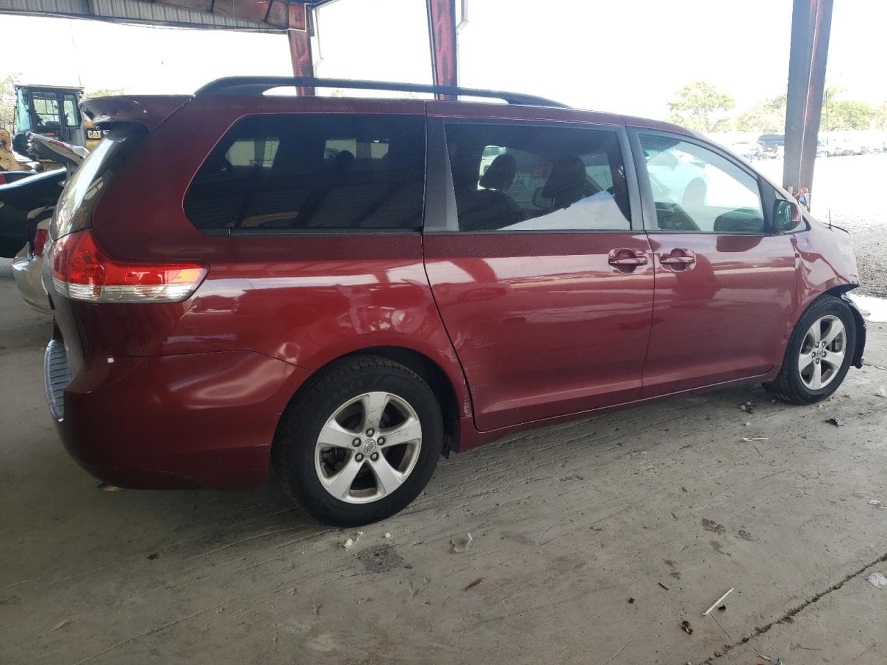 2013 Toyota Sienna Le - foto 3