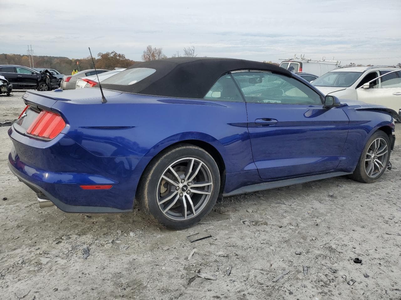 2016 Ford Mustang - foto 3