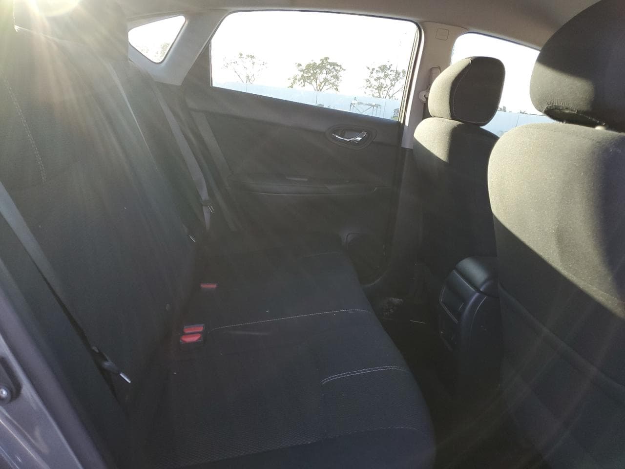 2016 Nissan Sentra S - foto 4