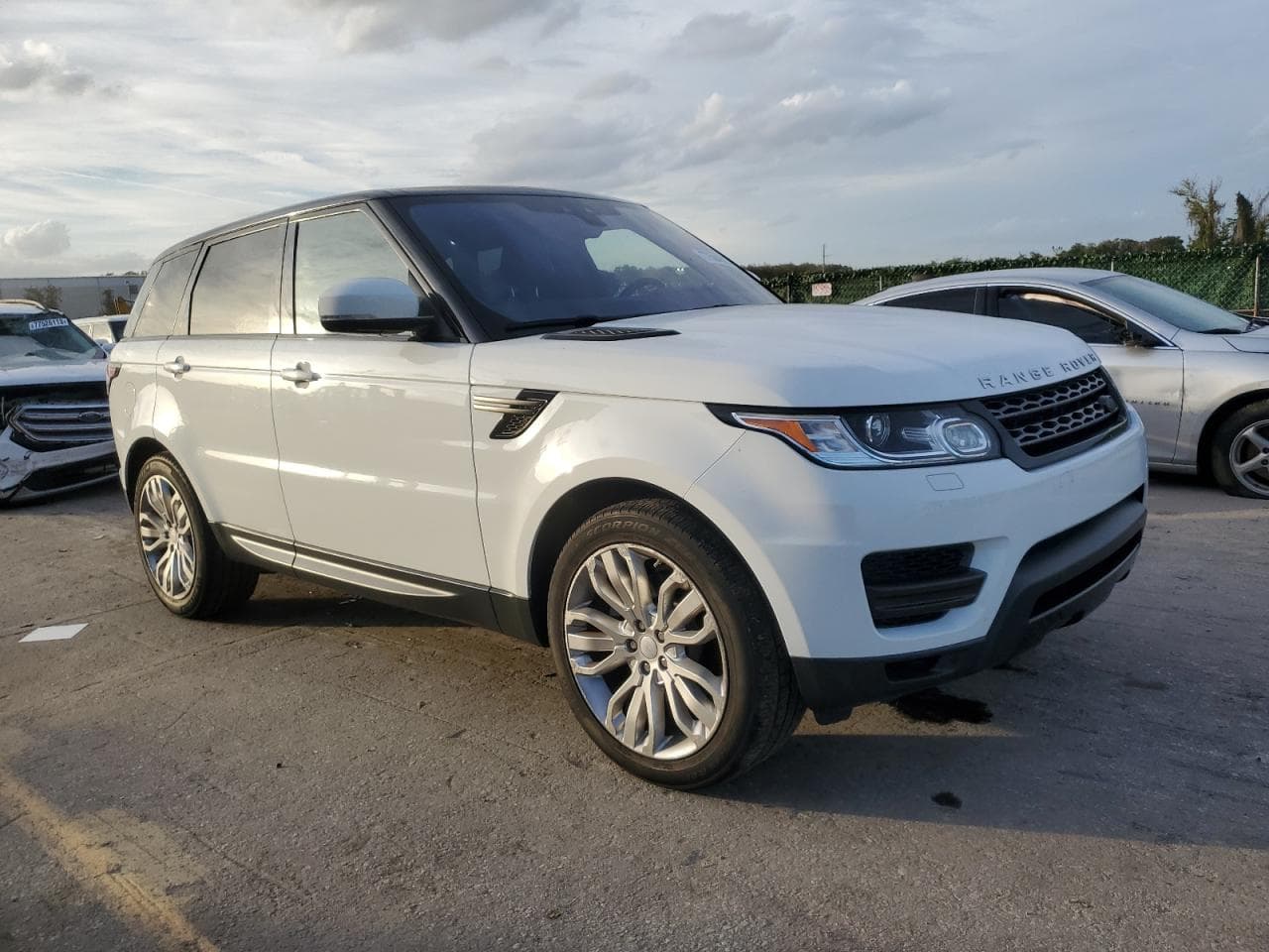 2017 Land Rover Range Rover Sport Se - foto 4