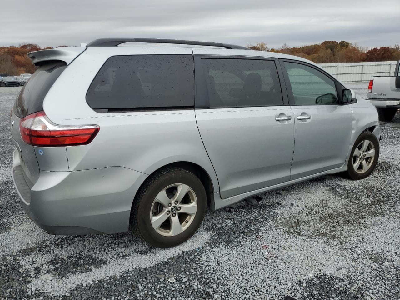 2019 Toyota Sienna Le 8 Passenger - foto 3