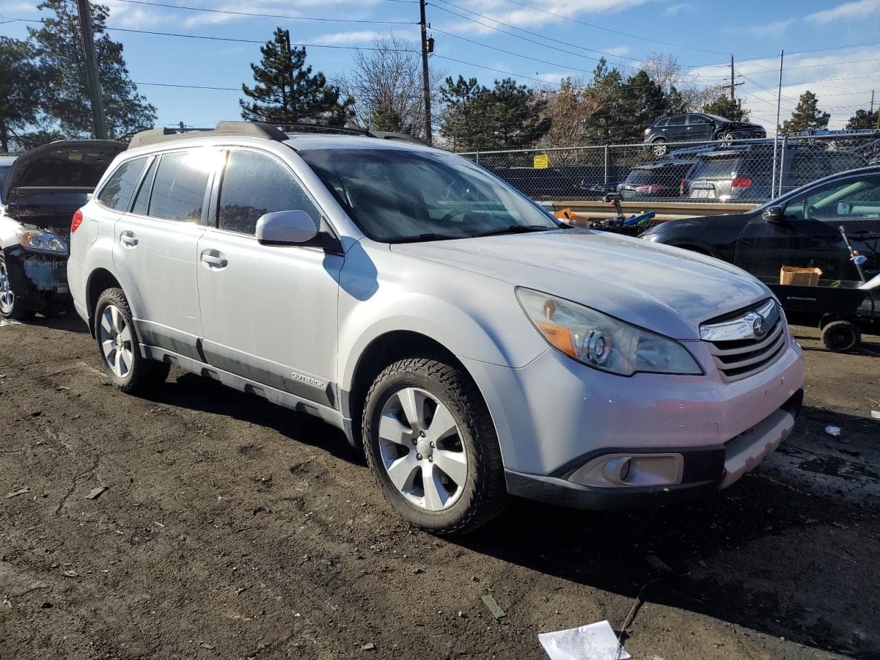 2011 Subaru Outback 3.6R Limited - foto 4