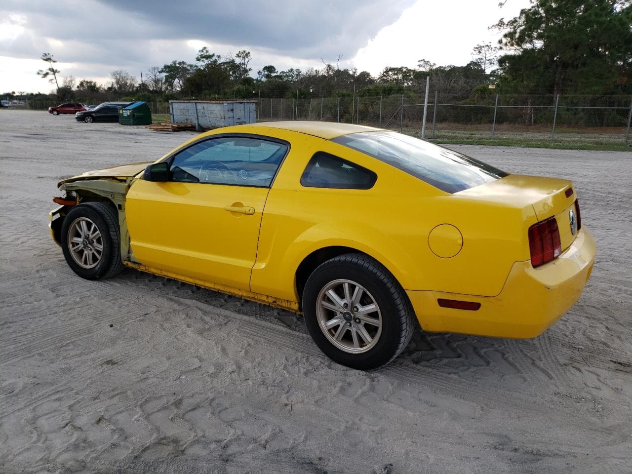 2006 Ford Mustang - foto 2