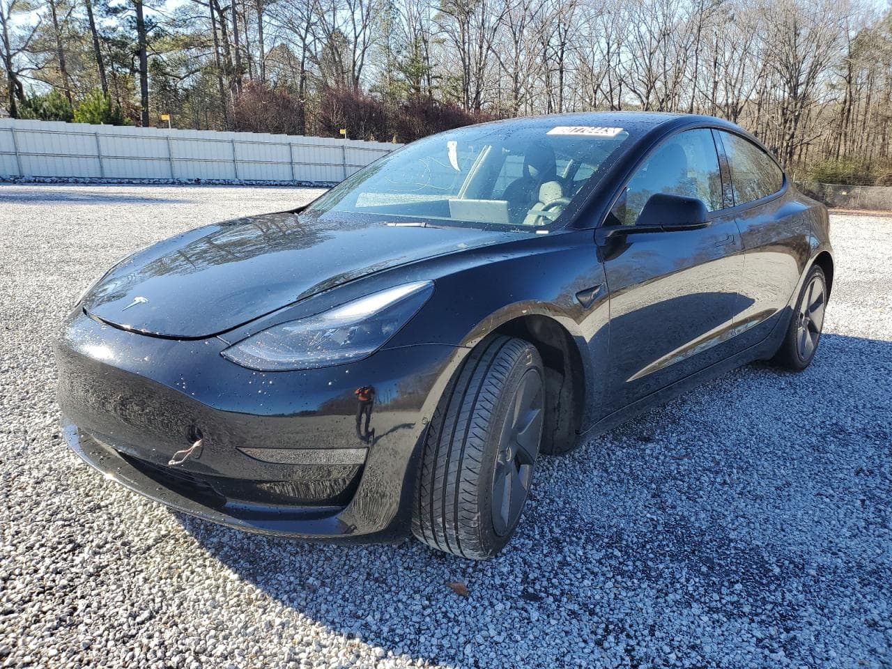 2022 Tesla Model 3 z USA