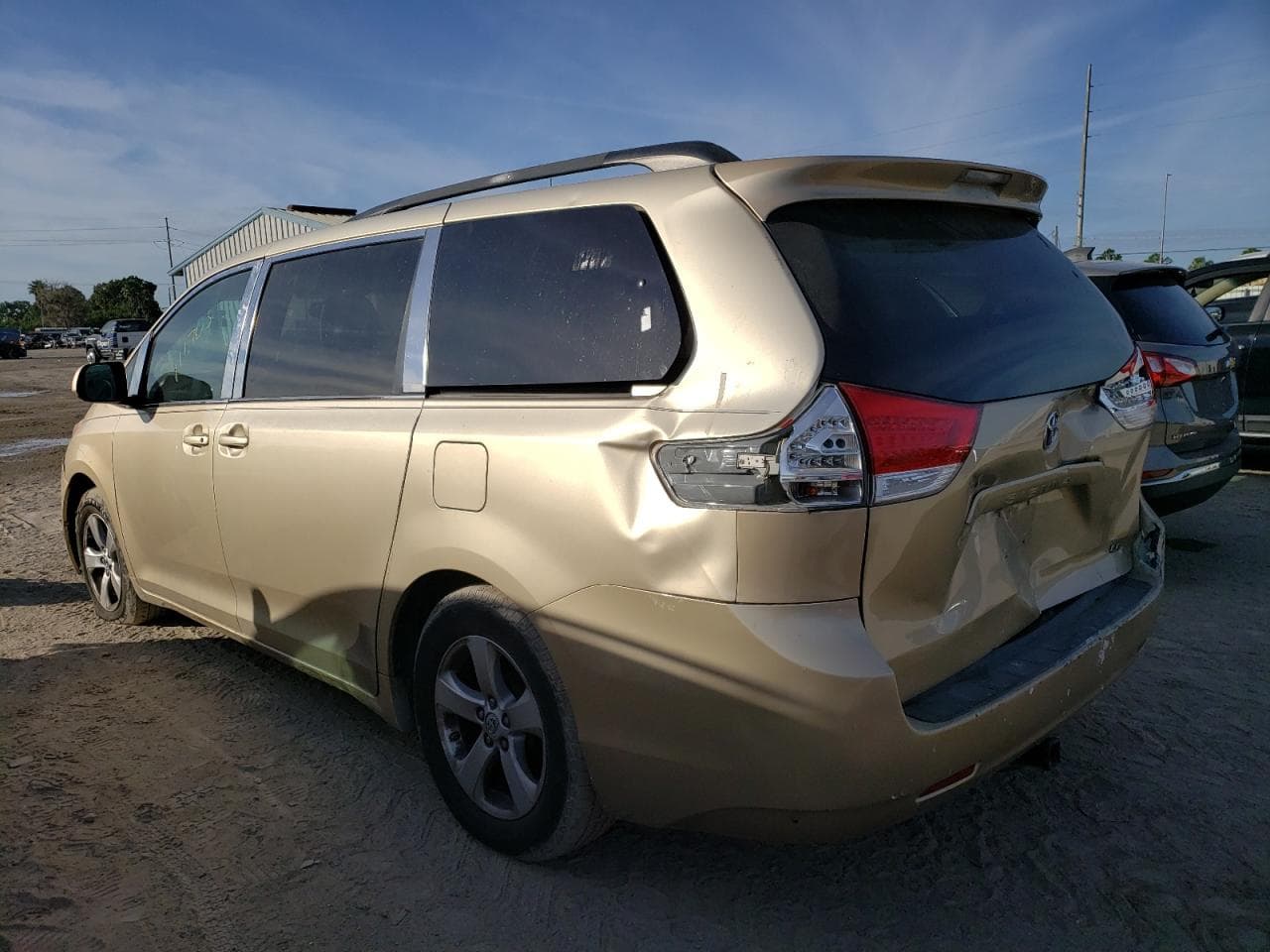 2013 Toyota Sienna Le - foto 2