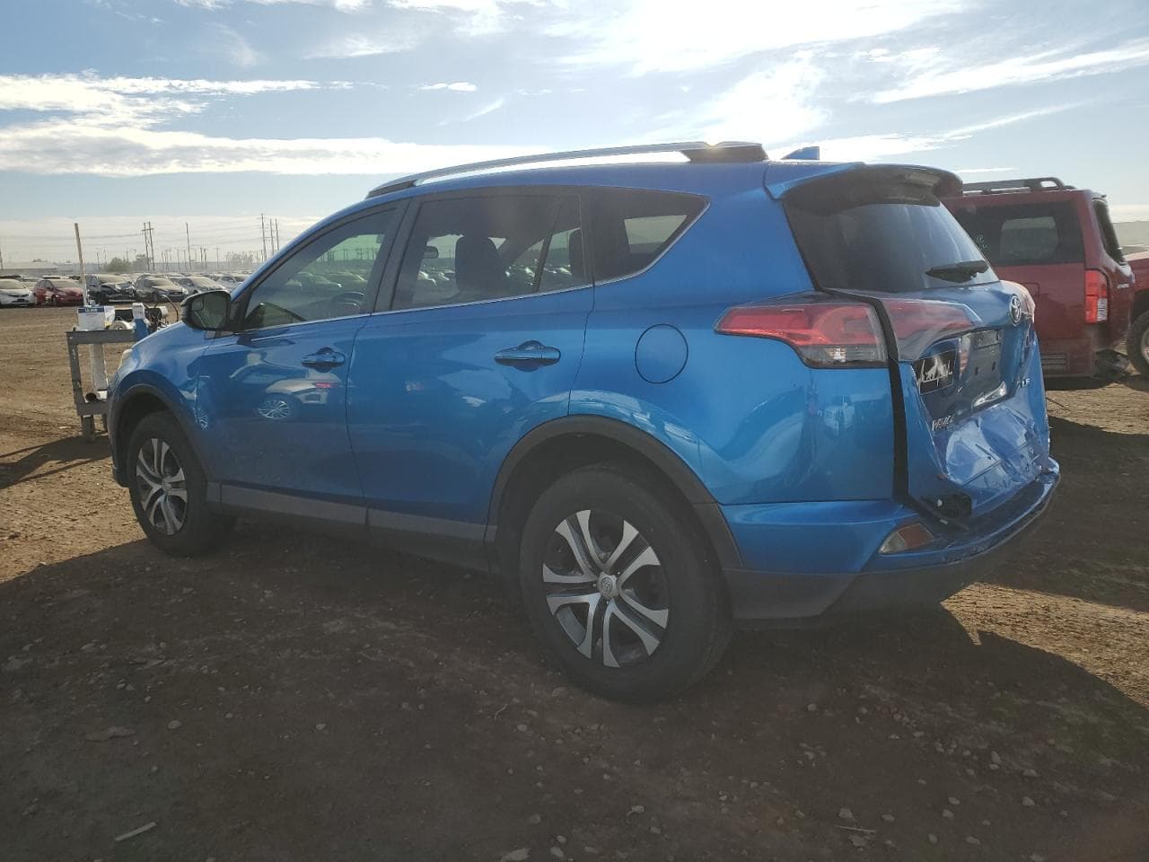 2016 Toyota Rav4 Le - foto 2