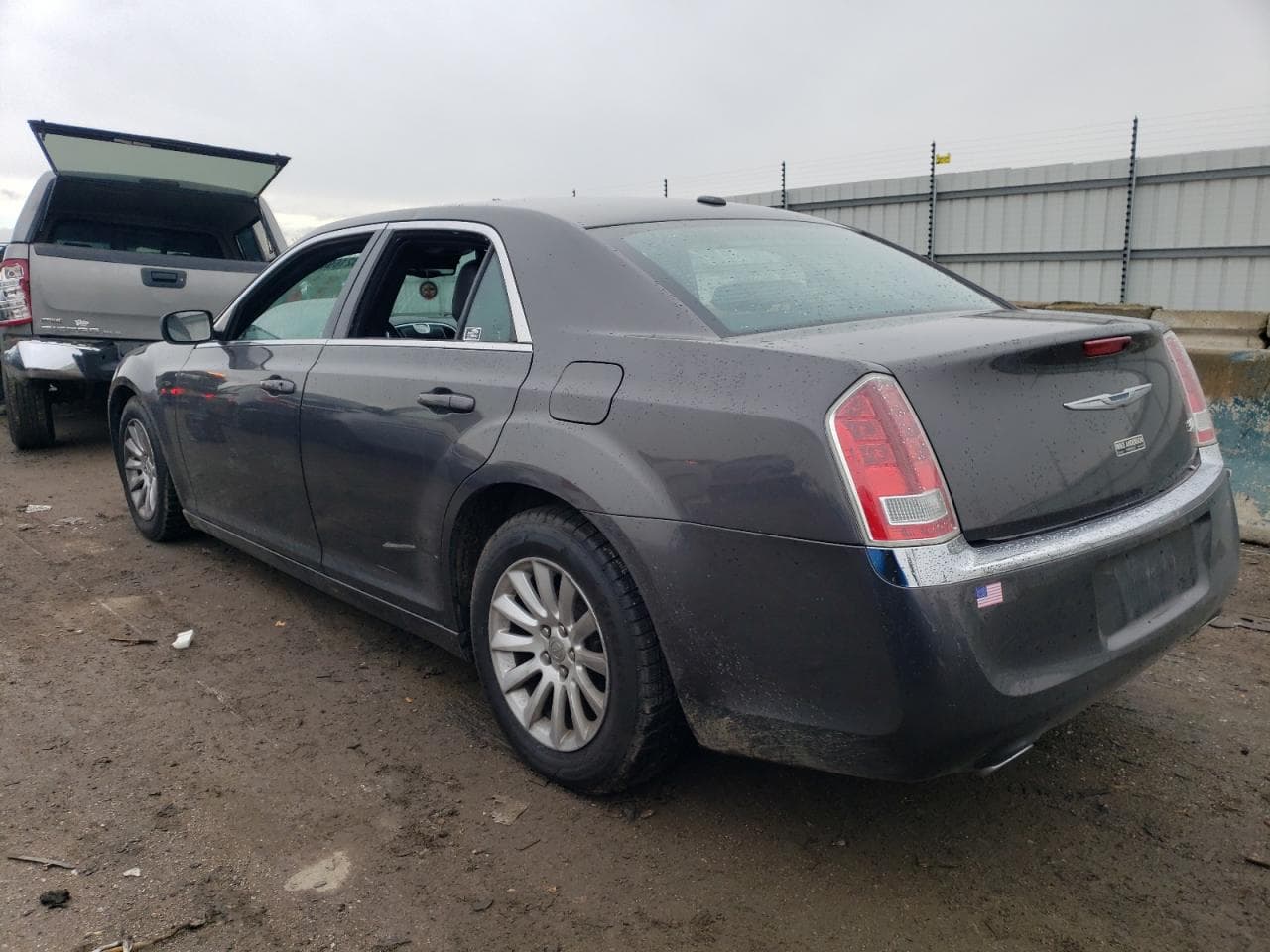 2014 Chrysler 300 - foto 4