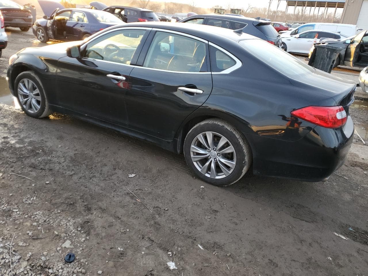 2013 Infiniti M37 - foto 2