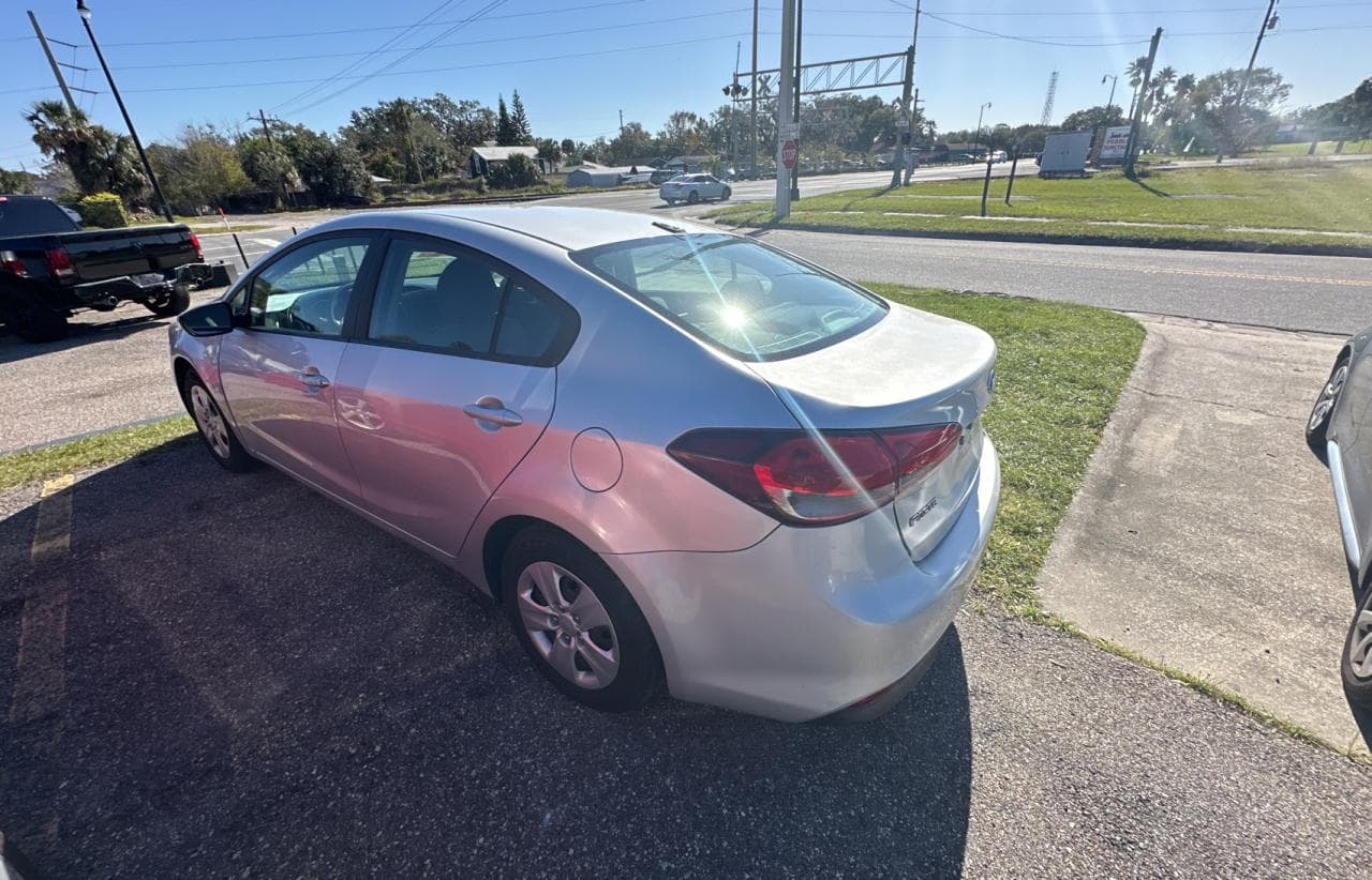 2017 Kia Forte Lx - foto 3