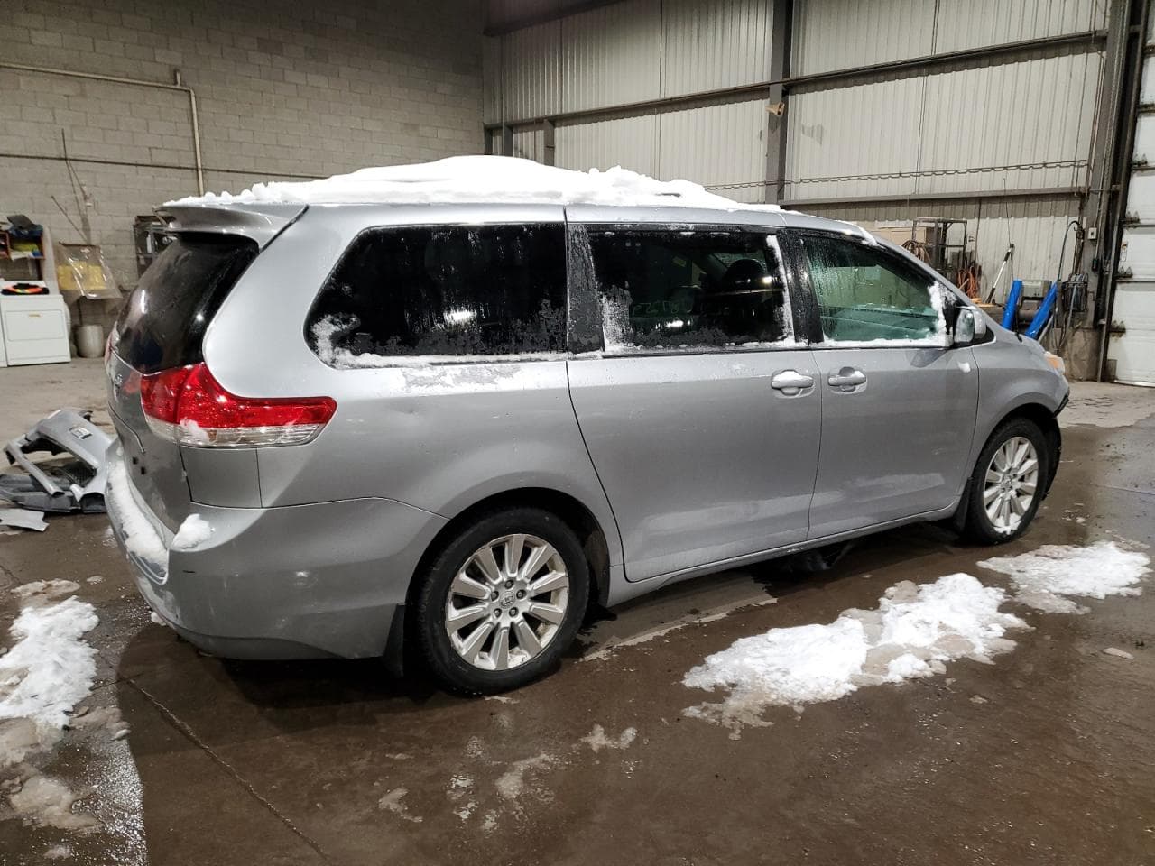 2013 Toyota Sienna Le - foto 3