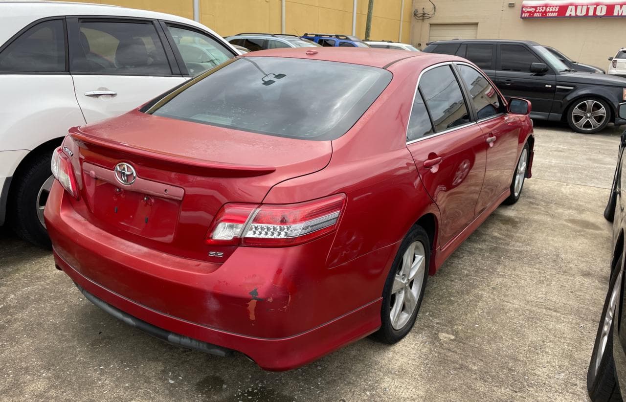 2010 Toyota Camry Se V6 - foto 4