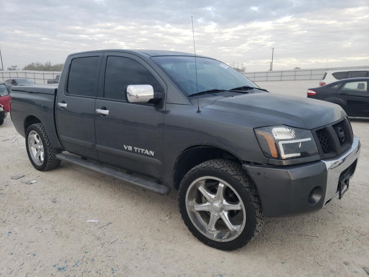 2005 Nissan Titan Xe - foto 4