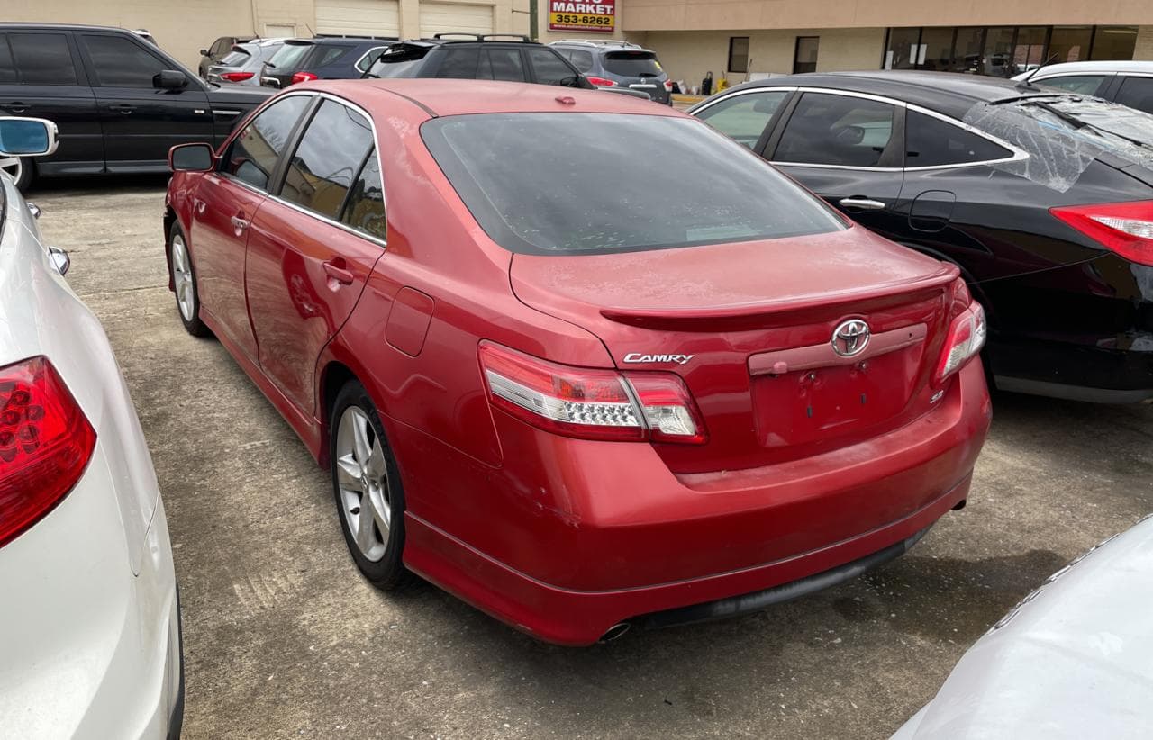 2010 Toyota Camry Se V6 - foto 3