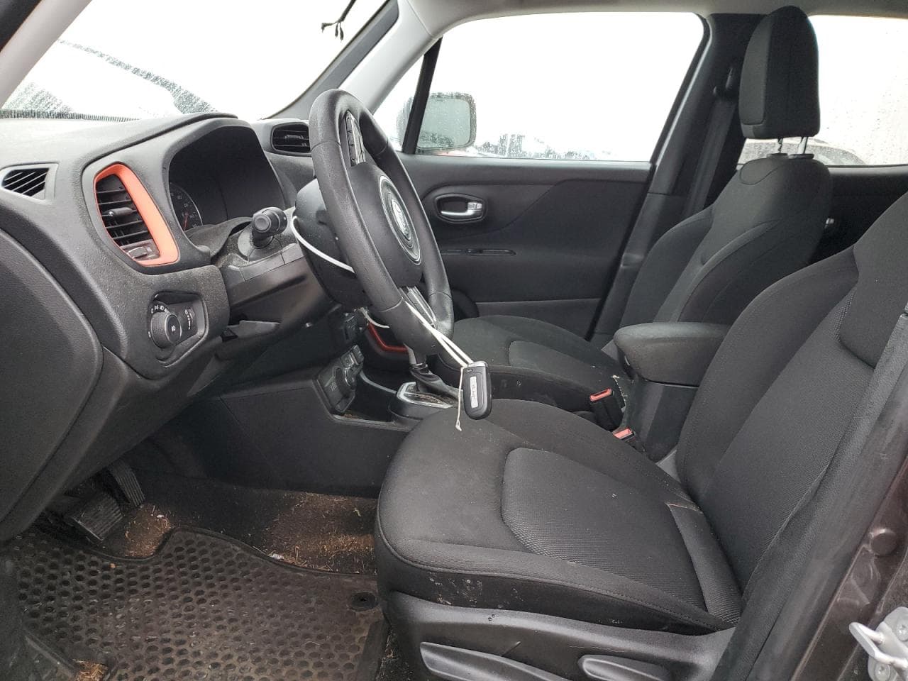 2018 Jeep Renegade Upland Edition 4X4 - foto 3