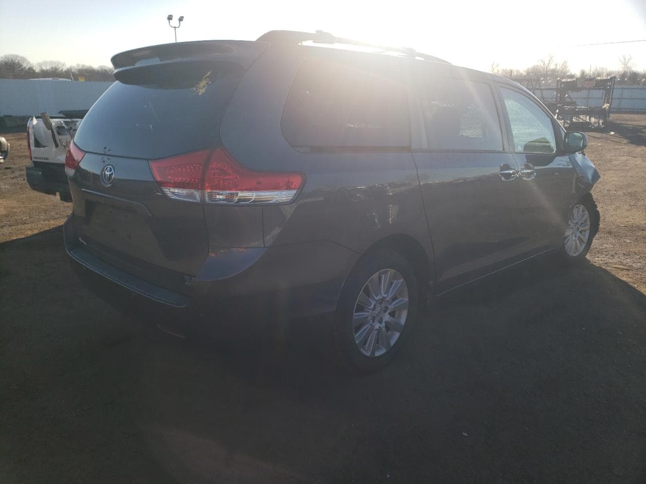 2013 Toyota Sienna Xle - foto 3