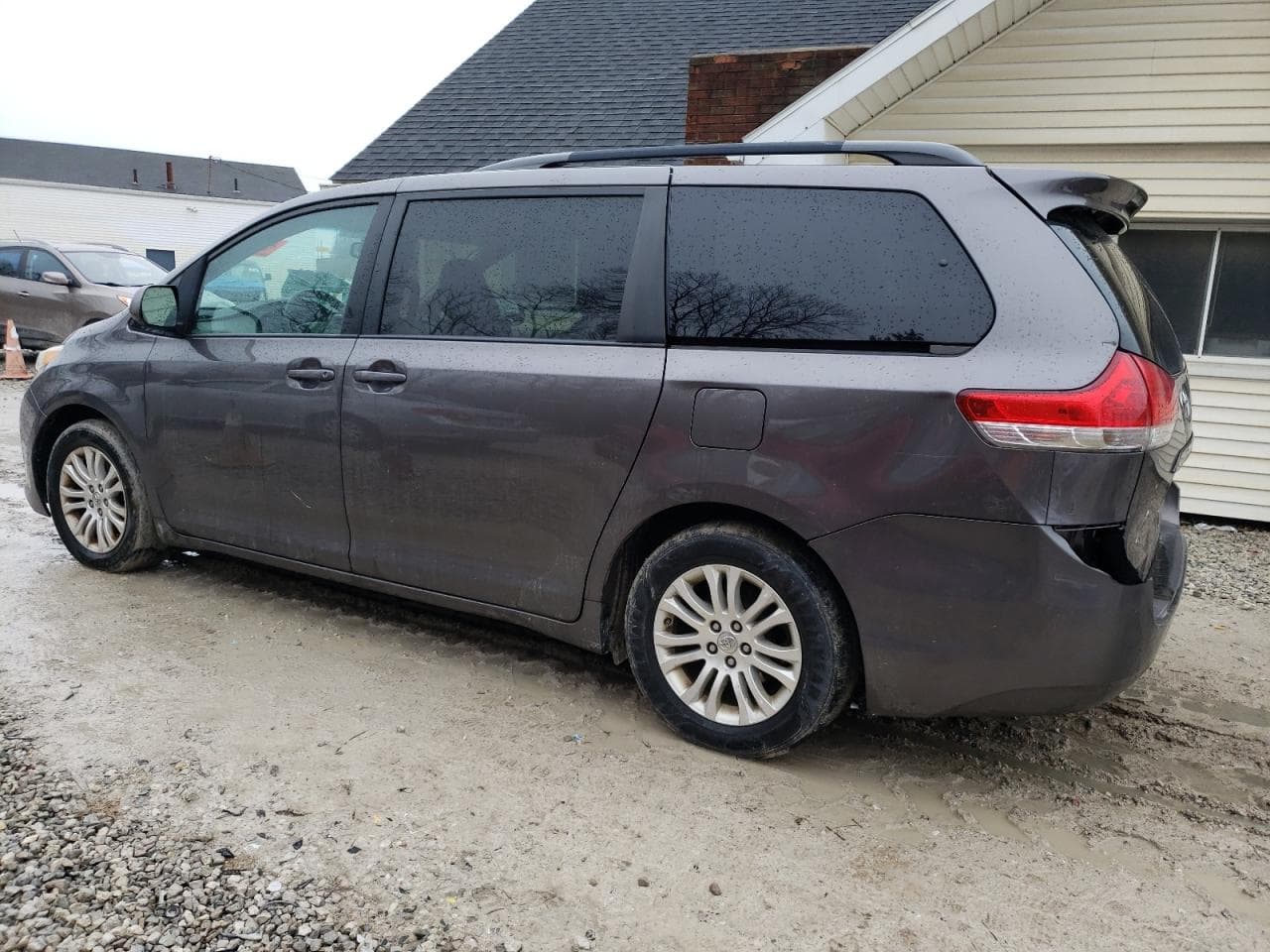 2013 Toyota Sienna Xle - foto 2