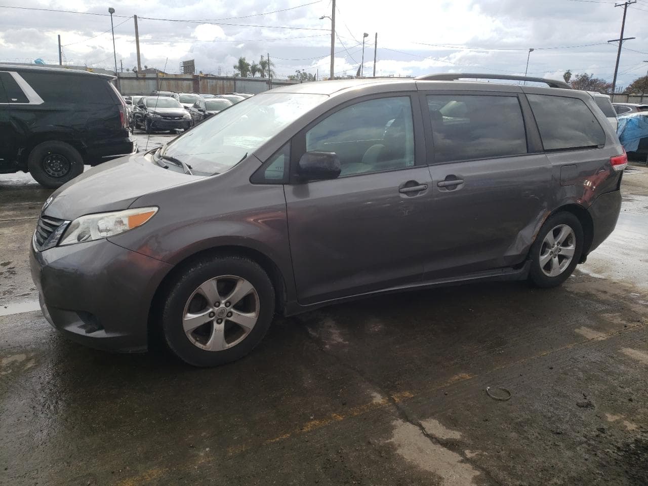 2013 Toyota Sienna Le