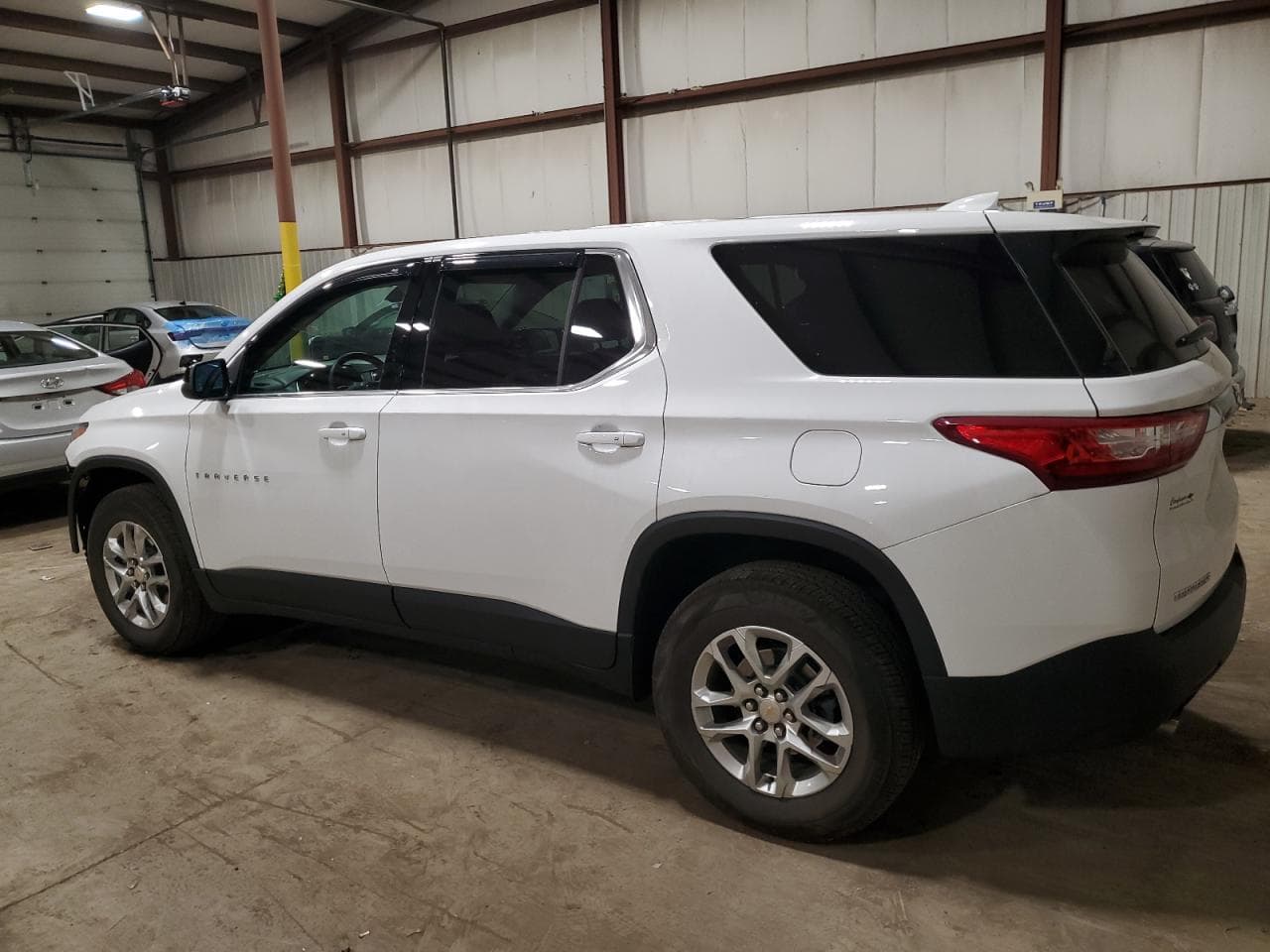 2021 Chevrolet Traverse Fwd Ls - foto 2