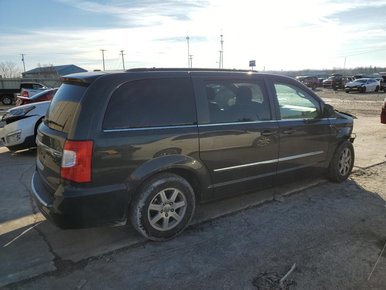 2012 Chrysler Town & Country Touring - foto 3