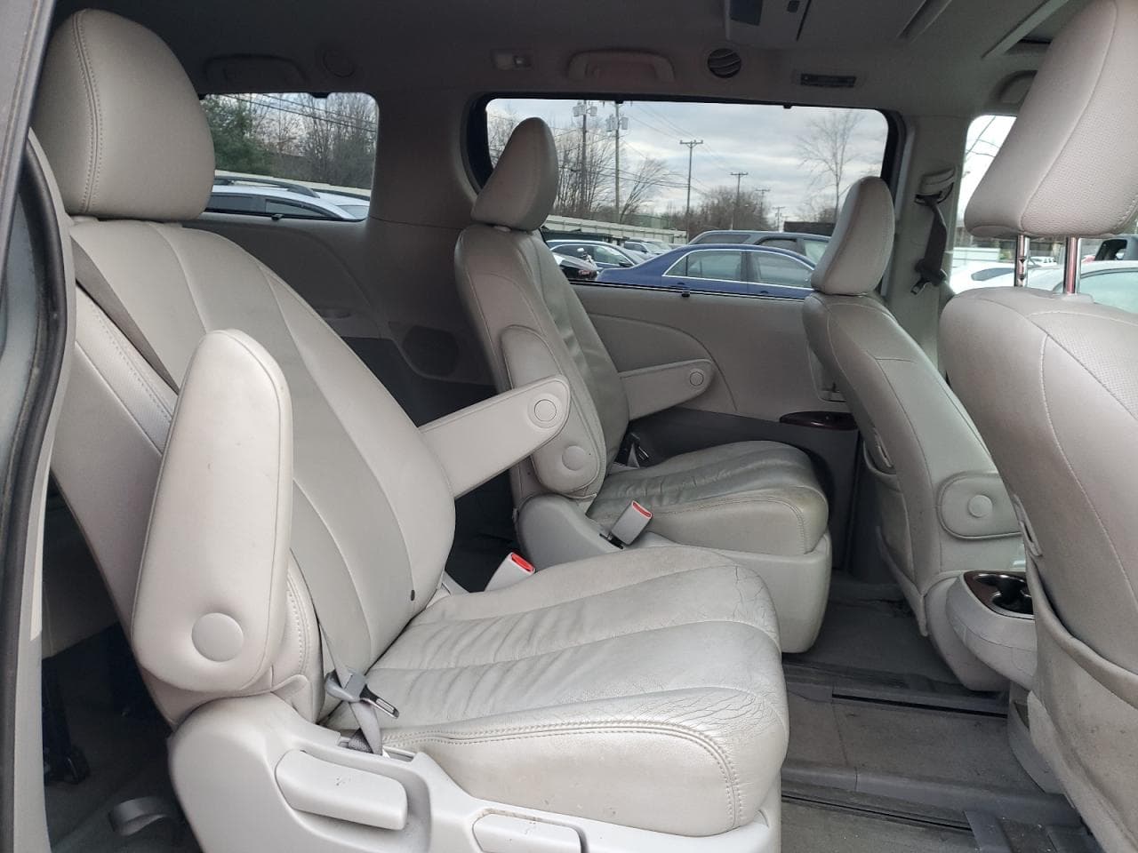 2013 Toyota Sienna Xle - foto 3