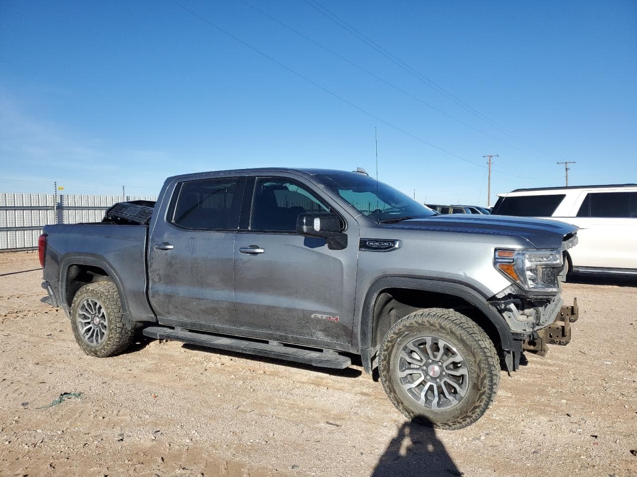2020 GMC Sierra K1500 At4 - foto 4