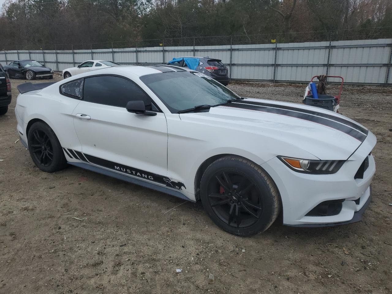 2017 Ford Mustang - foto 3